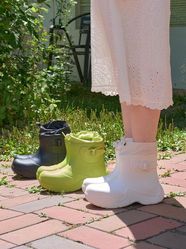 Rose String Belt Rain Boots - SHOEHI - Modalova