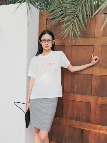 Kyss T-shirt _ White - nuuanu - Modalova