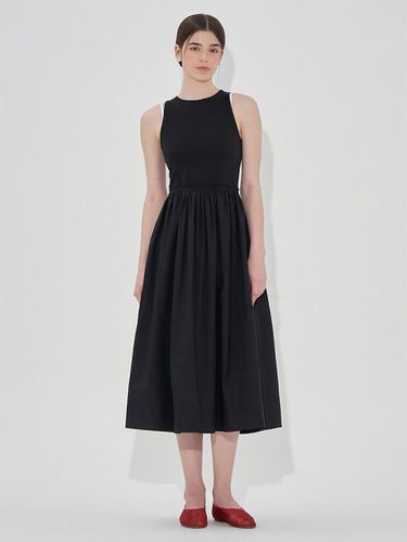 May Dress_Black - The Aperture - Modalova