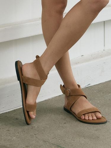 Halter Flat Sandal_Camel - TWVP - Modalova