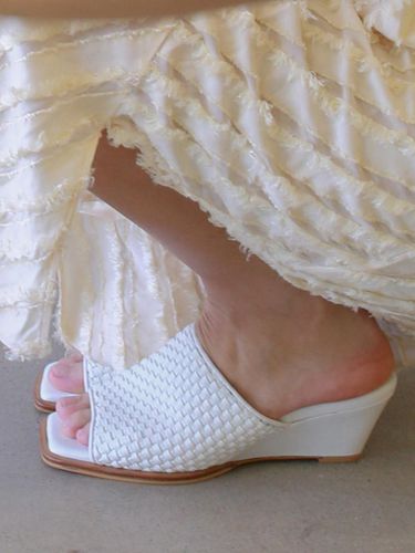 Jane Simple Wedge Mule_Mesh White - MARYRINGO - Modalova