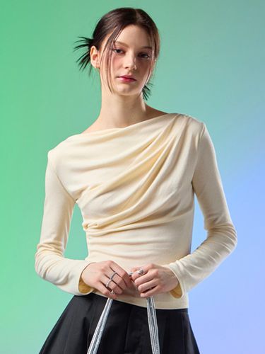 Drape Shirred Soft Long Sleeved T-shirt - KOLEAT - Modalova