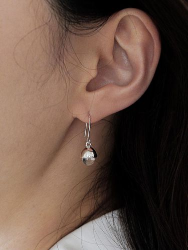 Stone Ball Earring - VINOOM - Modalova