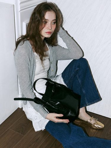 Mallory Large Bucket Bag - ELBATEGEV - Modalova