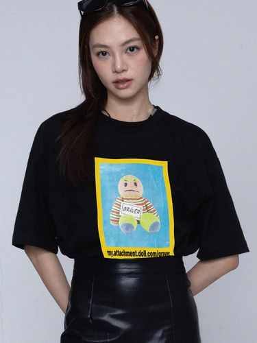 Fool Doll Yellow Box T-shirt_Black - GRAVER - Modalova