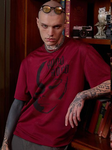 Alien Graphic Mesh T-shirt_Burgundy - HOODHOOD - Modalova