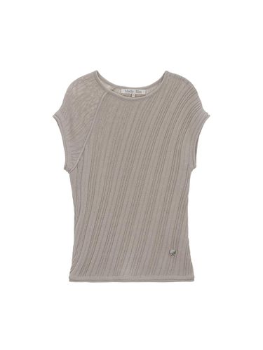 Diagonal Texture Half Sleeve Knit Top_Beige - Matin Kim - Modalova