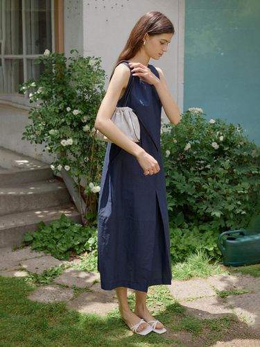 Round Dress_Navy - REBOLD - Modalova