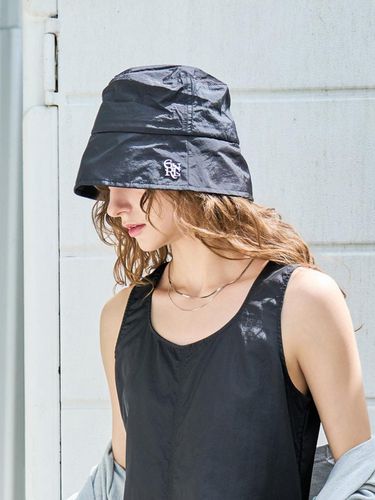 Daily Nylon Bucket Hat_Black - GENERAL IDEA - Modalova