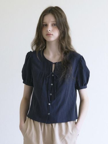 Sage York Blouse_Navy - Tillber - Modalova