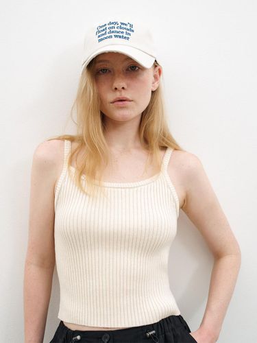 Ribbed Knit Sleeveless Top - URAGO - Modalova