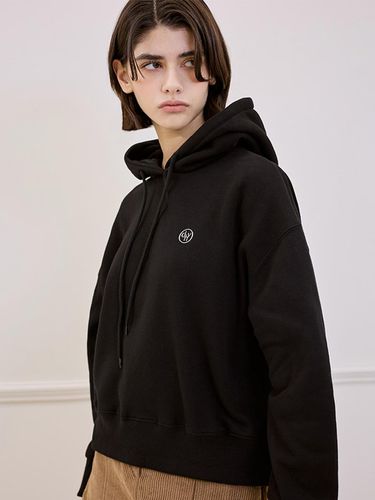 Circle Logo Crop Hoodie (Black) - DEHEVE - Modalova