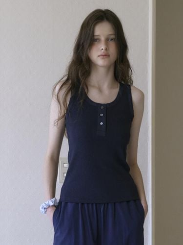 Button Tank Top_Navy - Tillber - Modalova