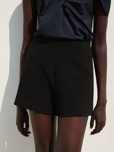 Crepe Zipped Shorts - RE RHEE - Modalova