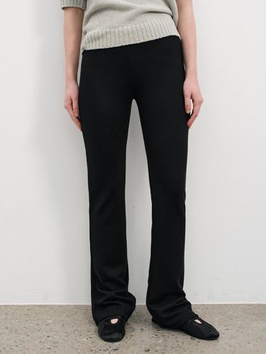 Rib Band Boot Cut Pants - URAGO - Modalova