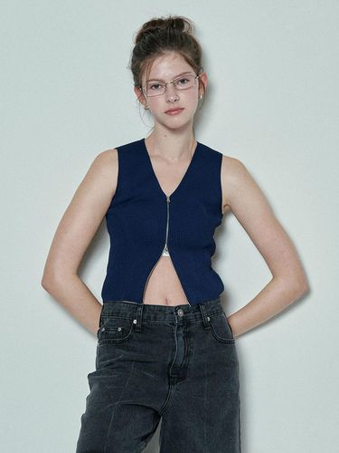 Solid Knit Vest_Navy - RAIVE - Modalova