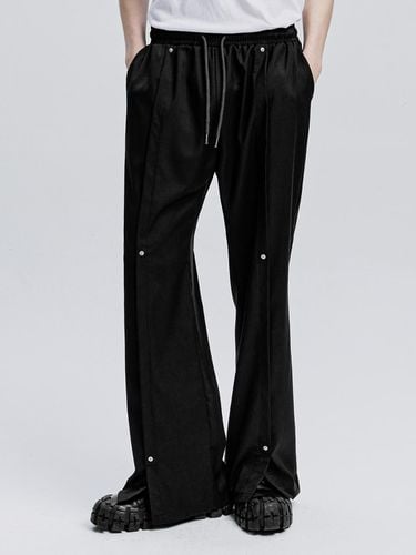 Rivet Wide Flare Banding Slacks_Black - S SY - Modalova