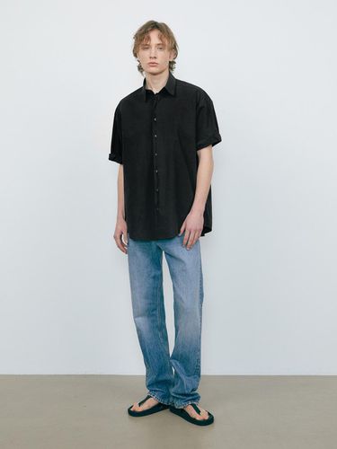 Bio-Washed Oversized Rolled Up Shirt - V2 - Modalova