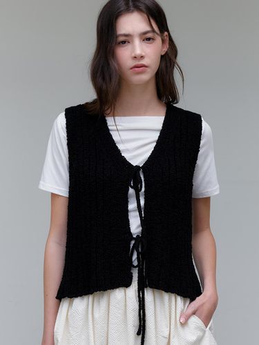 Ribbon Boucle Knit Vest_Black - ourcomos - Modalova