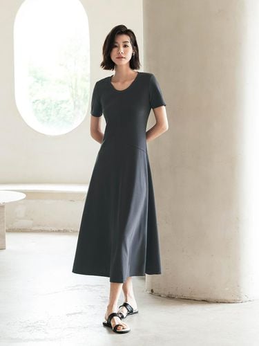 Casual Slim Dress_Charcoal - LANGSON - Modalova