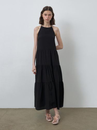 HALTER NECK LONG DRESS [BLACK] - chat de lama - Modalova