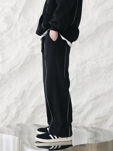 Vertical Piping Sweatpants_Black - Moderment - Modalova