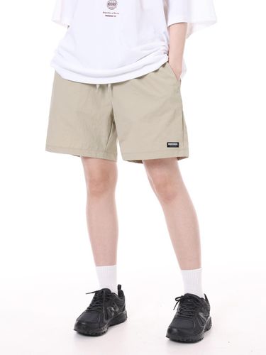 Unisex Utility Nylon Shorts_Beige - Moderment - Modalova