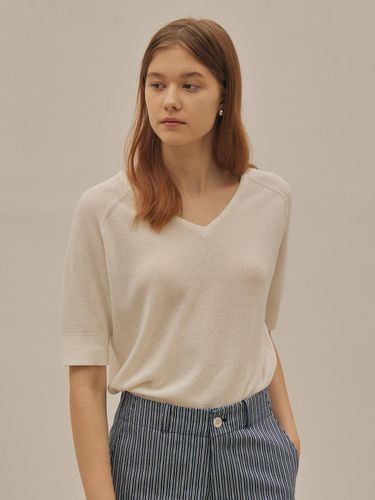 Madrid V Knit Top (3 Color) - MangoManyPlease - Modalova