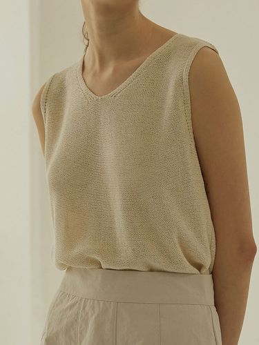 Rever Knit Sleeveless Top (3 Color) - MangoManyPlease - Modalova