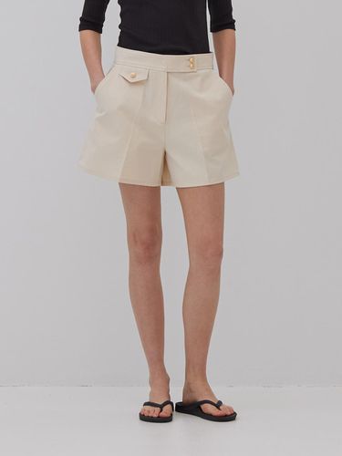 Mun Gold Button Shorts (2 Color) - MangoManyPlease - Modalova