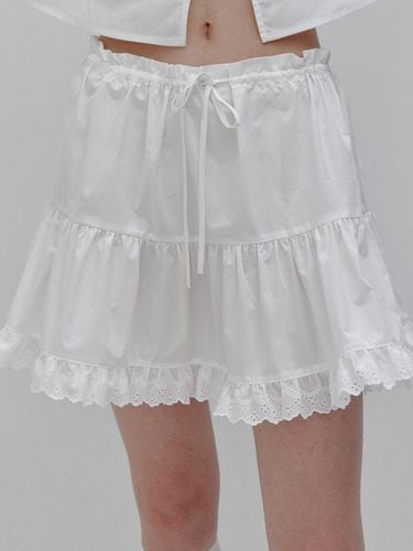 Shirring Lace Mini Skirt_White - cottagehouse - Modalova