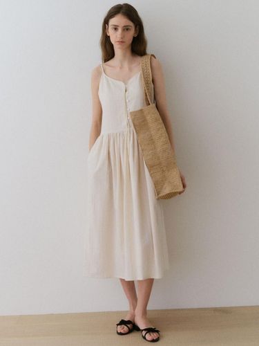 Lace Ribbon Dress_Beige - LOVE US U - Modalova