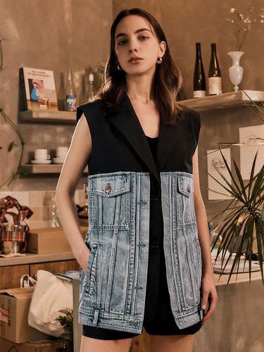 Denim Block Jacket - E.B.M (Edition by Michaa) - Modalova