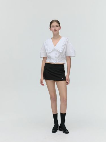 Frilled Big Collar Blouse - White - SOFT SEOUL - Modalova