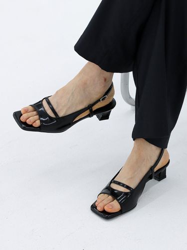 UI Sandal Heels_Black - MOL:pin - Modalova