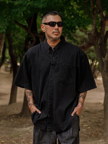 Greenish Oversized Short Sleeve Denim Shirt_Black - RUGGED HOUSE - Modalova