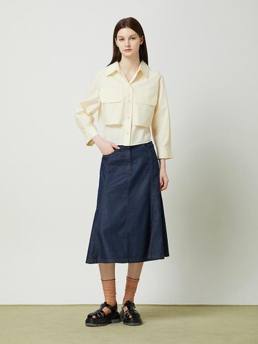 Flap Detail Layered Cropped Shirt - Light Beige - CC collect - Modalova