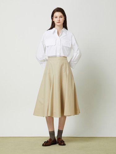 Flap Detail Layered Cropped Shirt - White - CC collect - Modalova