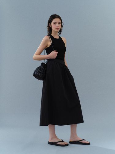 Light Flared Skirt - Black - HESS - Modalova