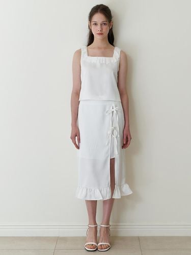 Satin Layered Ribbon Skirt_White - KINDABABY - Modalova