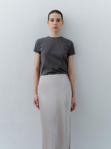 Soft Semi Crop T-shirt - Charcoal - HESS - Modalova