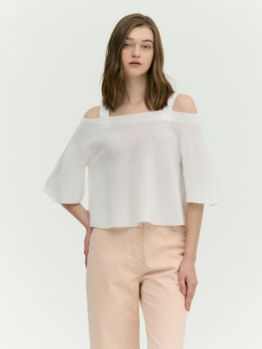 Off Shoulder Pullover - E.B.M (Edition by Michaa) - Modalova