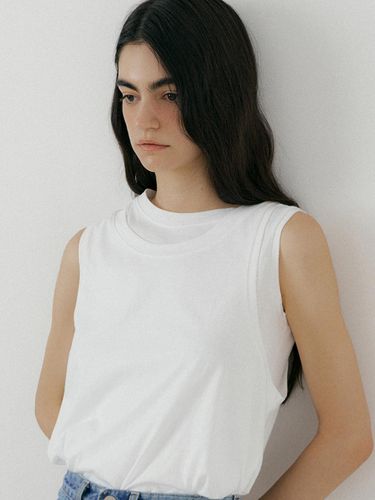 Cotton Layered Double Sleeveless Top_White - L’oiE - Modalova