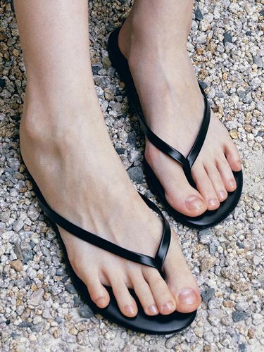 Summer Basic Flip Flop_Black - LOEIL - Modalova