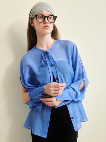 Chiffon See Through Sleeve Detail Blouse_Blue - COQUET - Modalova