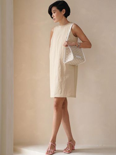 Rattan Shoulder Tote Bag_White - KWANI - Modalova