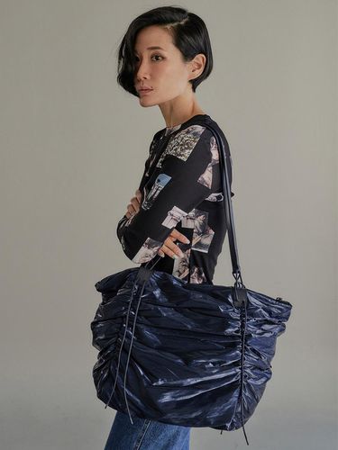 Deborah Ruched Bag_Navy - KWANI - Modalova