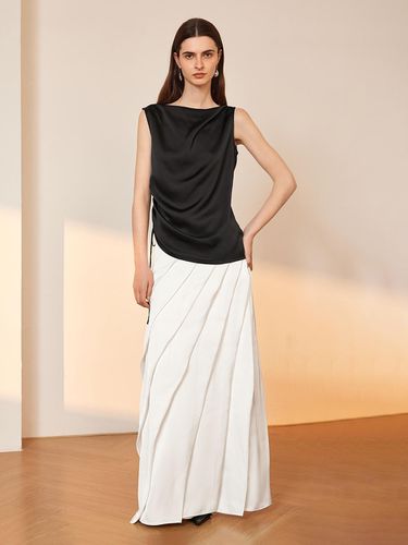 Diagonal Pleated A Line Skirt - yyiam - Modalova