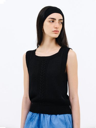 Cable Sleeveless Knit Top_Black - Jun by Jun k. - Modalova