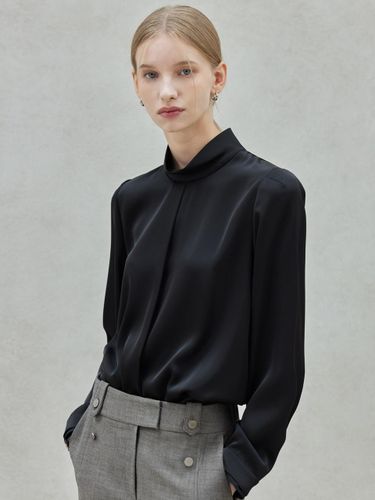 High Neck Satin Blouse - Black - hyyk - Modalova